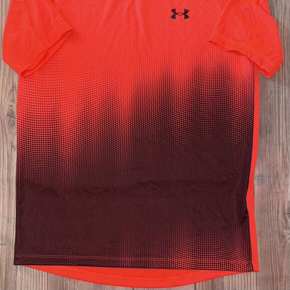 Under Armour Tech Fade SS Men’s Small Loose Fit Crew Neck Red Shirt - Picture 2 of 6